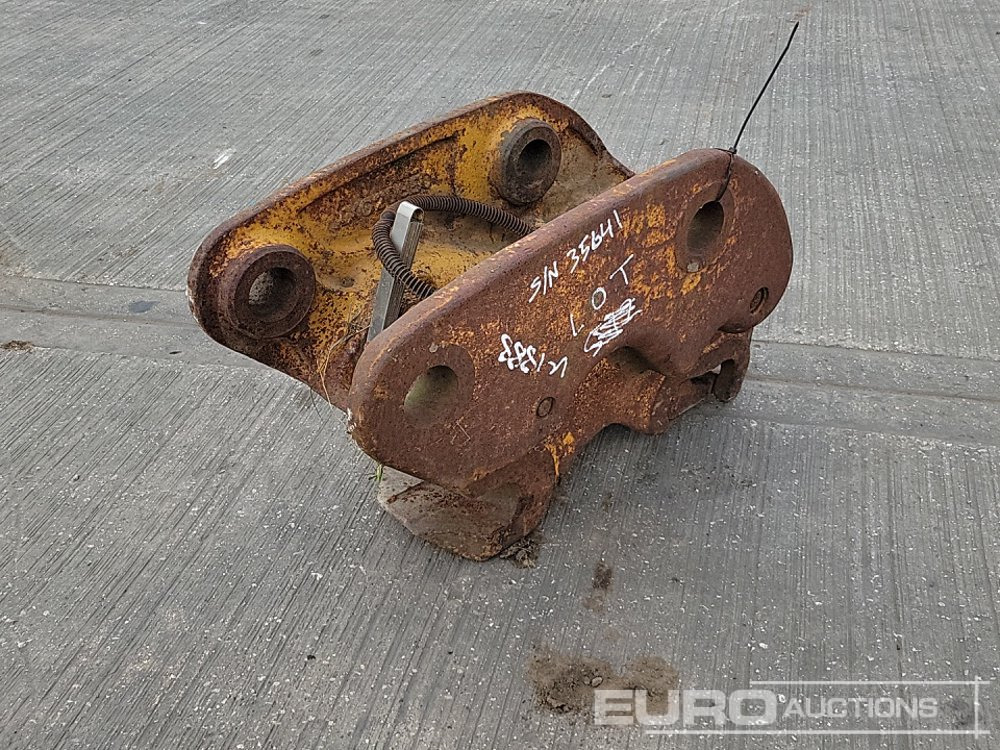 Hydraulic QH 65mm Pin to suit 13 Ton Excavator - Quick coupler: picture 1 Hydraulic QH 65mm Pin to suit 13 Ton Excavator - Quick coupler: picture 1