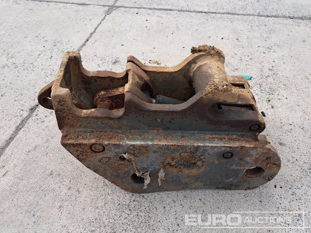 Hydraulic Quick Hitch 80mm Pin to suit 20 Ton Excavator - Quick coupler: picture 2 Hydraulic Quick Hitch 80mm Pin to suit 20 Ton Excavator - Quick coupler: picture 2