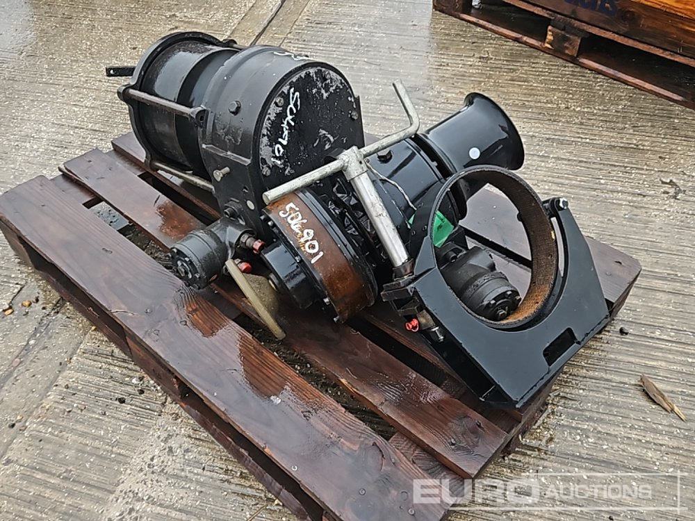 Hydraulic Winch (2 of) - Winch: picture 1 Hydraulic Winch (2 of) - Winch: picture 1