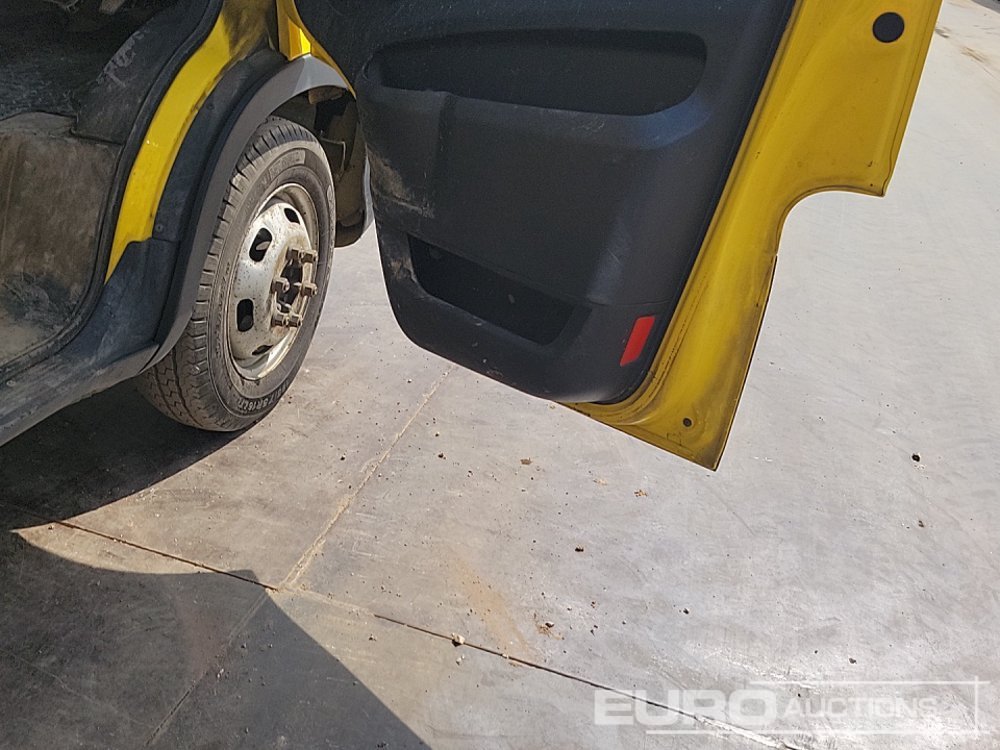 Flatbed van Iveco 35-140: picture 30