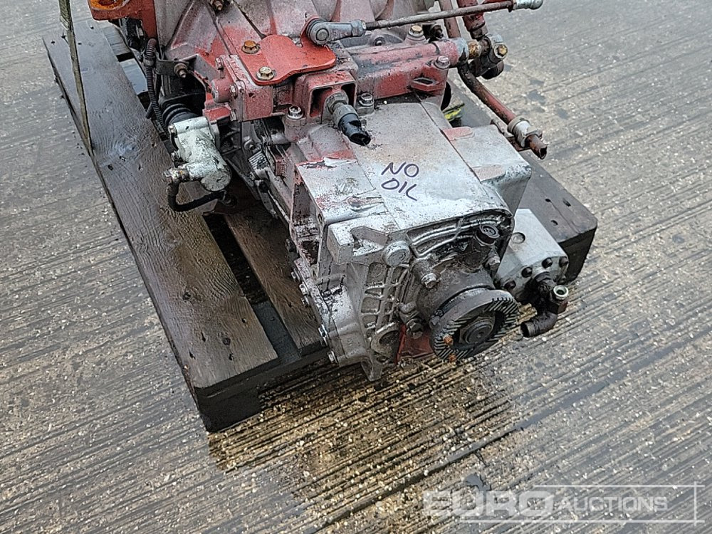 Engine Iveco 4 Cylinder Engine, Gearbox: picture 18 Engine Iveco 4 Cylinder Engine, Gearbox: picture 18