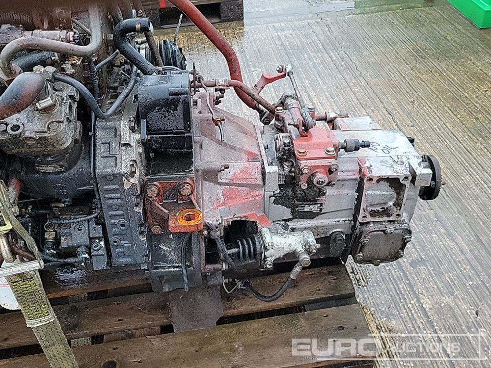 Engine Iveco 4 Cylinder Engine, Gearbox: picture 15 Engine Iveco 4 Cylinder Engine, Gearbox: picture 15