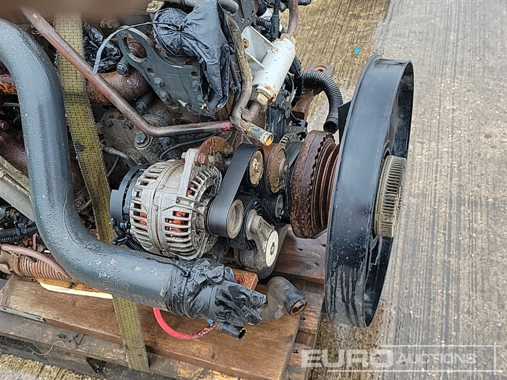 Engine Iveco 4 Cylinder Engine, Gearbox: picture 30 Engine Iveco 4 Cylinder Engine, Gearbox: picture 30