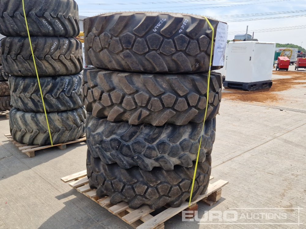 JCB 15.5-25 L-2 Tyre (4 of) - Tire: picture 1 JCB 15.5-25 L-2 Tyre (4 of) - Tire: picture 1