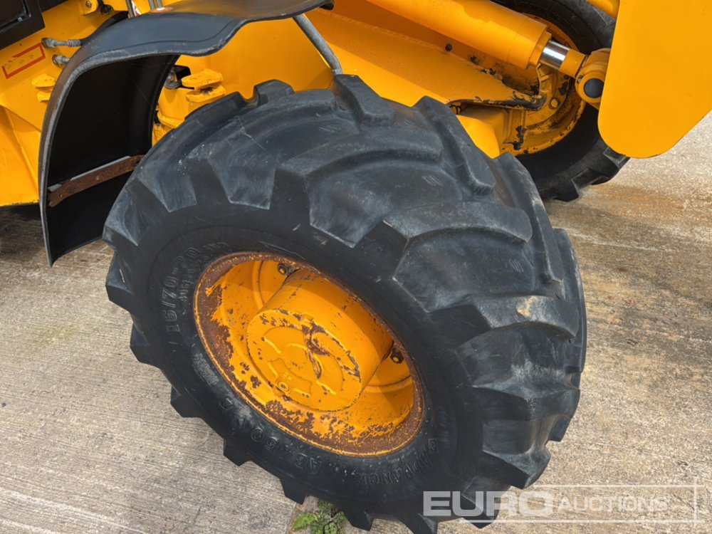 Telescopic wheel loader JCB TM200: picture 16