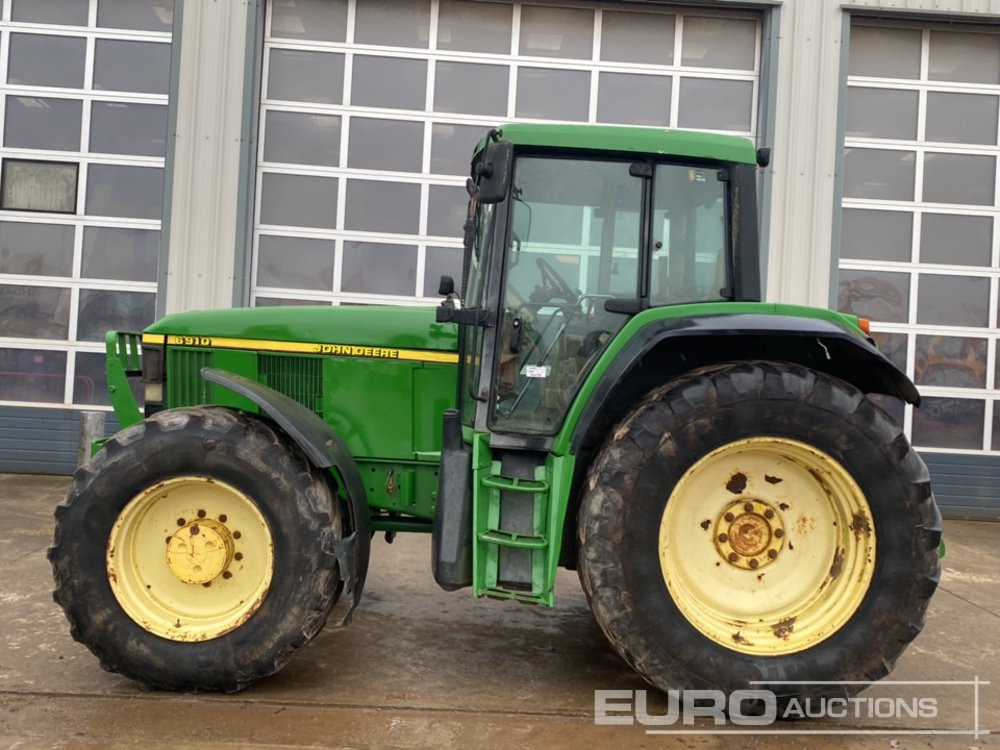 John Deere 6910 - Farm tractor: picture 2 John Deere 6910 - Farm tractor: picture 2