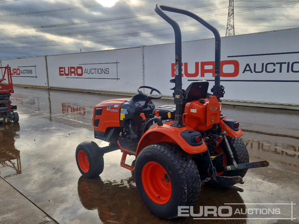 Kioti CK2810 - Compact tractor: picture 3 Kioti CK2810 - Compact tractor: picture 3