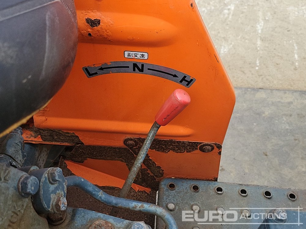 Compact tractor Kubota L1801: picture 28