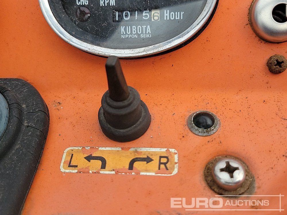 Compact tractor Kubota L1801: picture 32