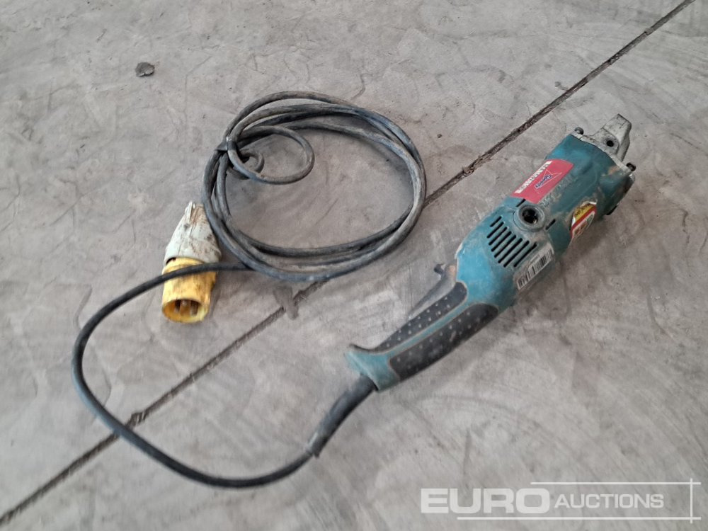 Makita 110 Volt Angle Grinder (Spares) - Construction equipment: picture 3 Makita 110 Volt Angle Grinder (Spares) - Construction equipment: picture 3