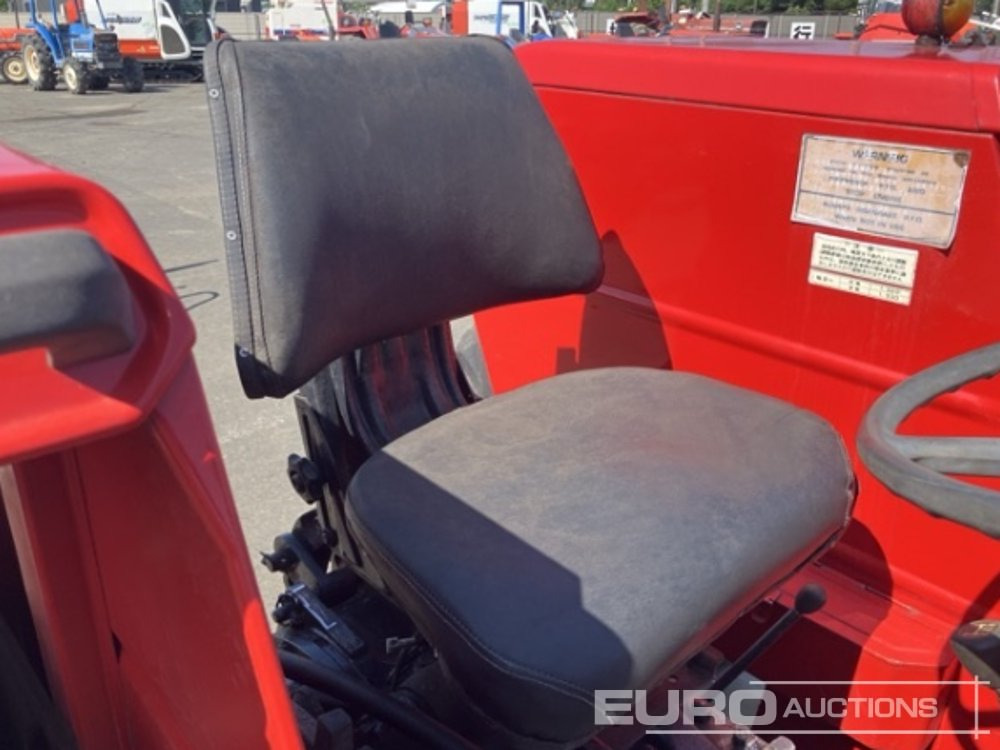 Massey Ferguson 240 - Farm tractor: picture 3 Massey Ferguson 240 - Farm tractor: picture 3