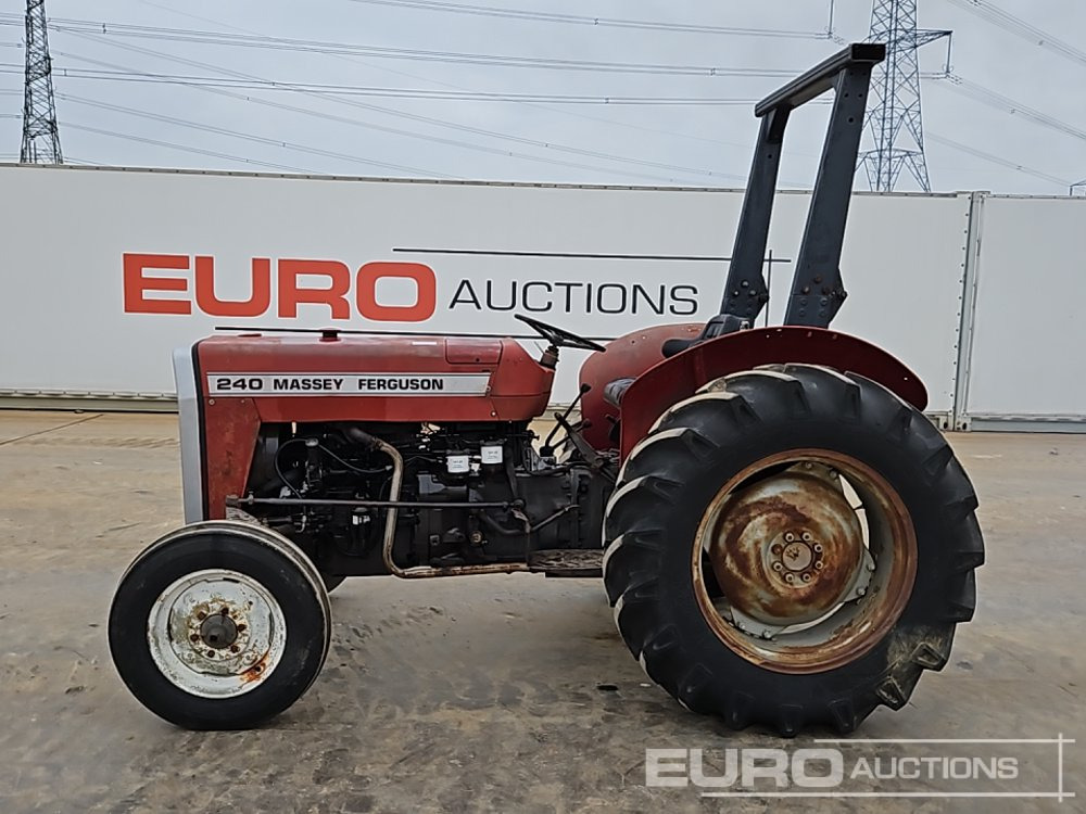 Massey Ferguson MF240 - Farm tractor: picture 2 Massey Ferguson MF240 - Farm tractor: picture 2