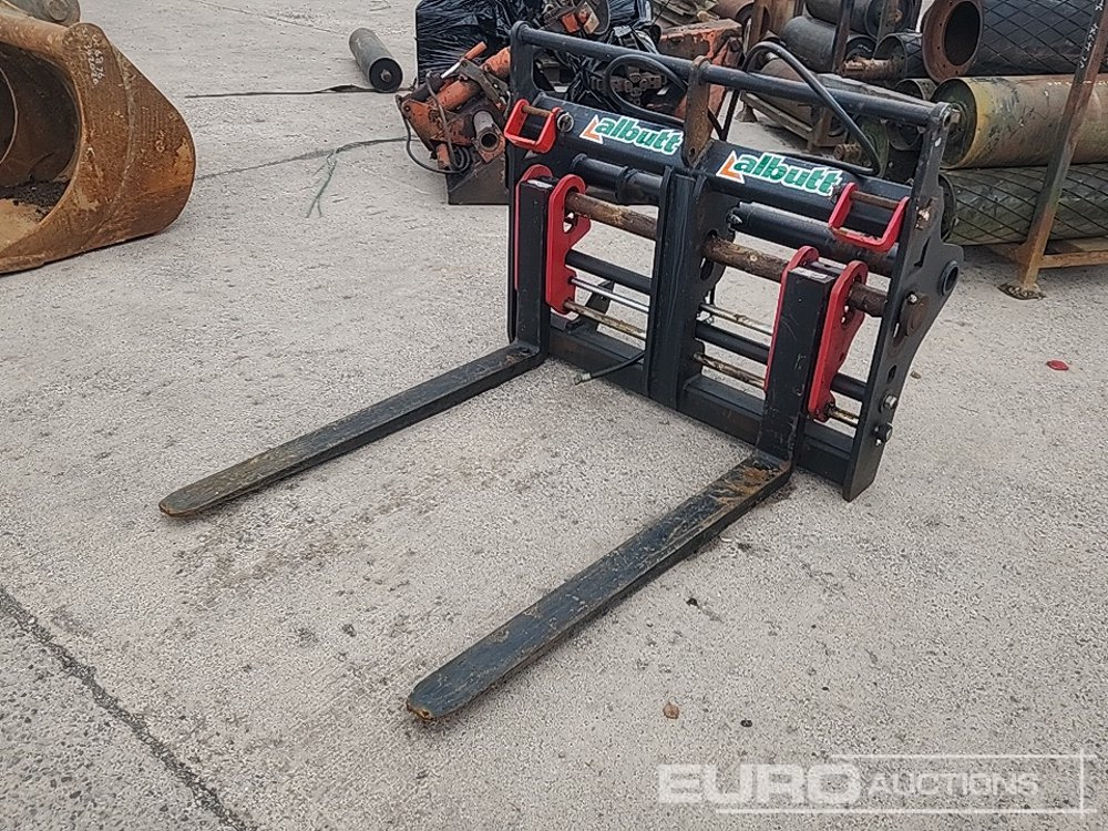 2020 Albutt Pallet Forks, Hydraulic Fork Postioner to suit Manitou Telehandler - Material handling equipment: picture 1 2020 Albutt Pallet Forks, Hydraulic Fork Postioner to suit Manitou Telehandler - Material handling equipment: picture 1