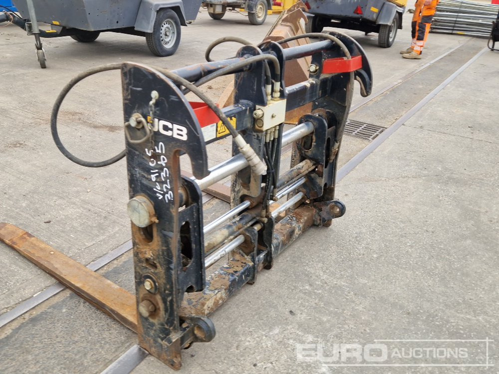 2021 JCB Hydraulic Fork Positioner to JCB Telehandler - Material handling equipment: picture 3 2021 JCB Hydraulic Fork Positioner to JCB Telehandler - Material handling equipment: picture 3