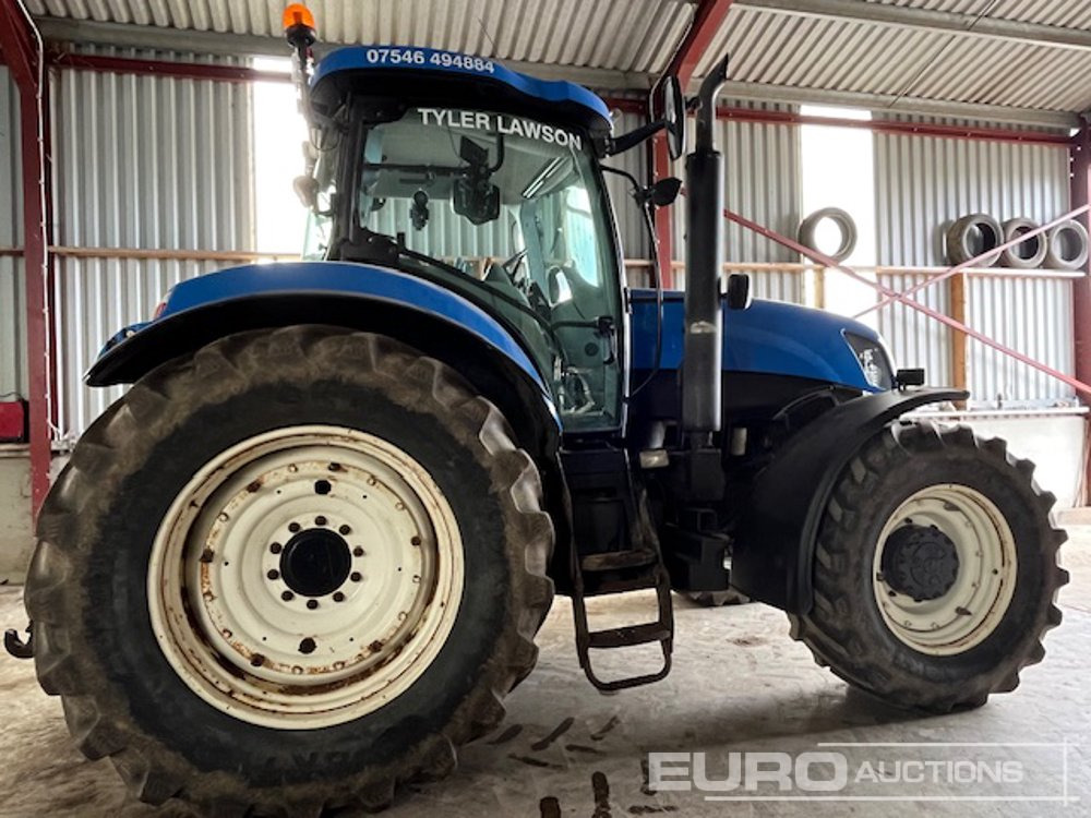 New Holland T7030 - Farm tractor: picture 5 New Holland T7030 - Farm tractor: picture 5
