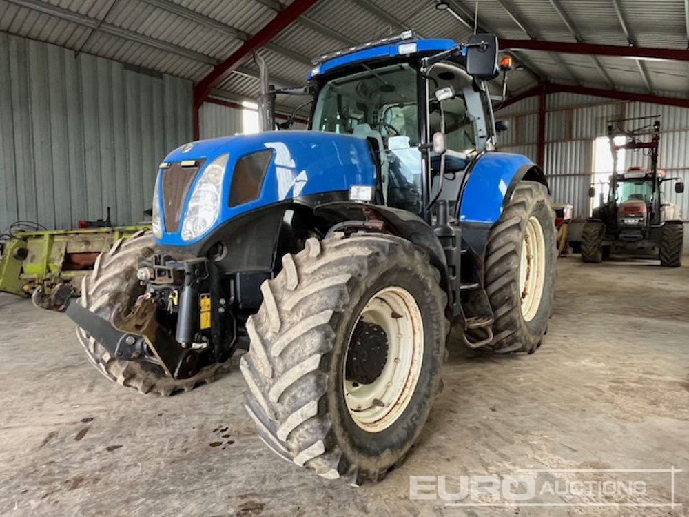 New Holland T7030 - Farm tractor: picture 1 New Holland T7030 - Farm tractor: picture 1