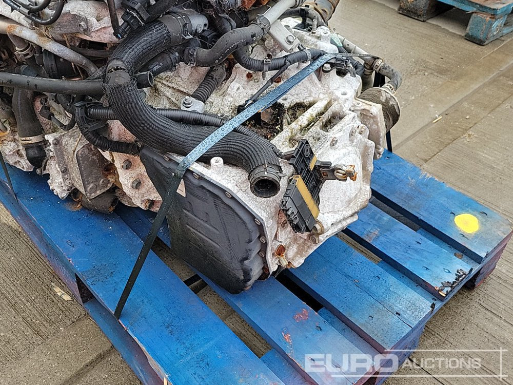 Engine Nissan 4 Cylinder Engine, Gearbox: picture 15