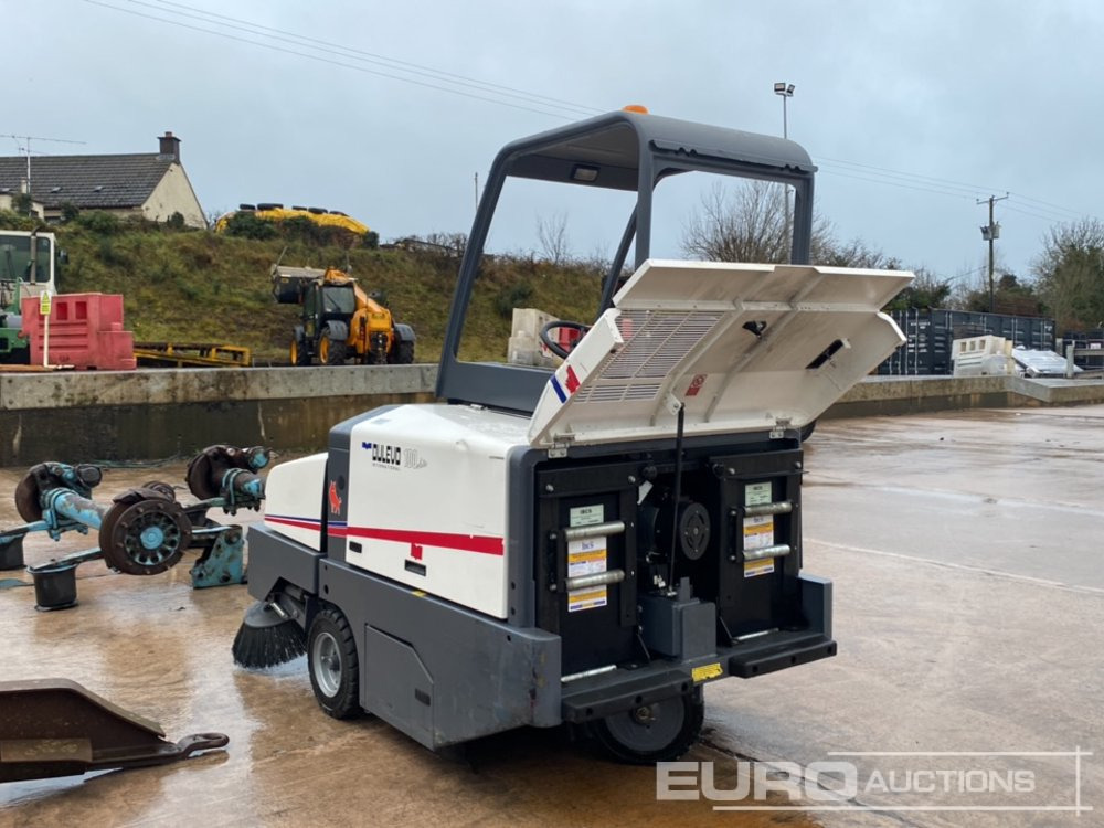 2013 Dulevo 100EH Ride on Sweeper - Other machinery: picture 2 2013 Dulevo 100EH Ride on Sweeper - Other machinery: picture 2