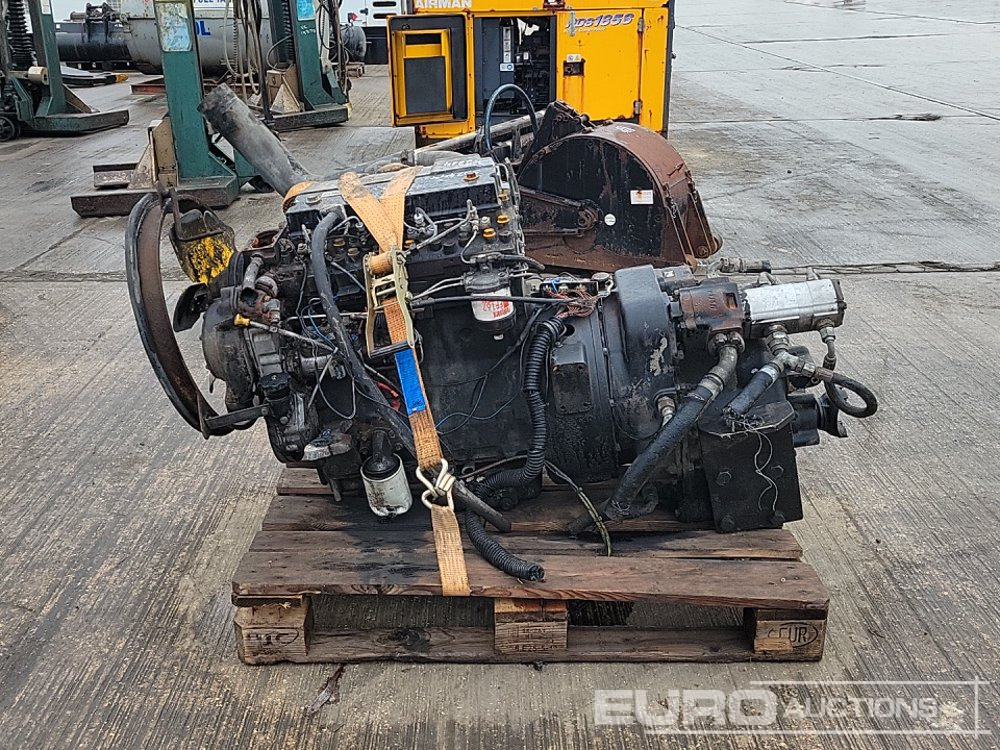 Perkins 4 Cylinder Engine, Gearbox - Engine: picture 2 Perkins 4 Cylinder Engine, Gearbox - Engine: picture 2