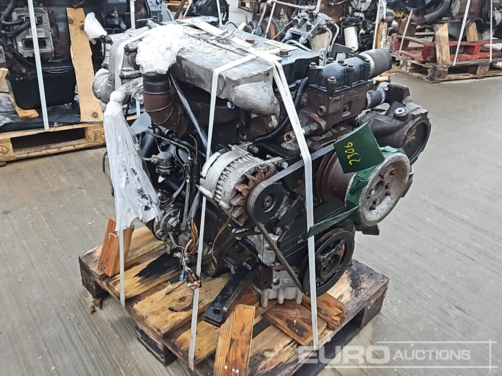 Perkins 4 Cylinder Engine - Engine: picture 1 Perkins 4 Cylinder Engine - Engine: picture 1
