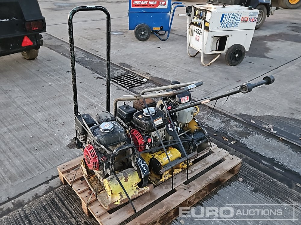 Petrol Compaction Plate, Honda Engine (3 of) - Asphalt machine: picture 1 Petrol Compaction Plate, Honda Engine (3 of) - Asphalt machine: picture 1