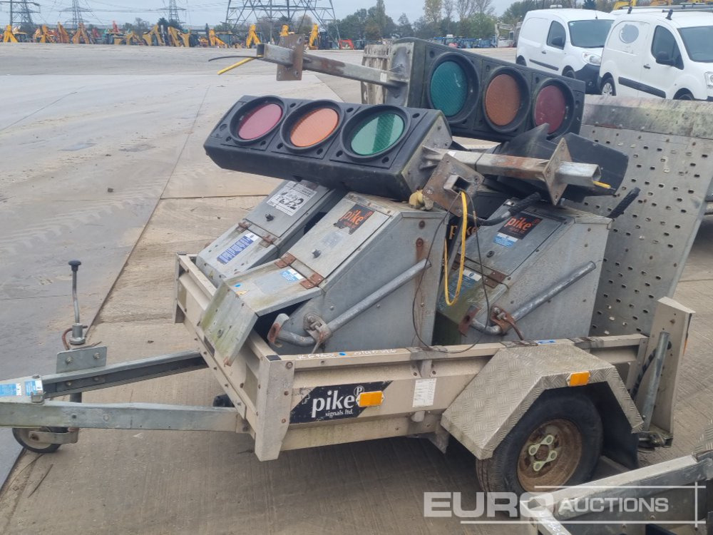 Pike Signals Single Axle Plant Trailer, Ramp, 4 Way Traffic Light System - Plant trailer: picture 2 Pike Signals Single Axle Plant Trailer, Ramp, 4 Way Traffic Light System - Plant trailer: picture 2