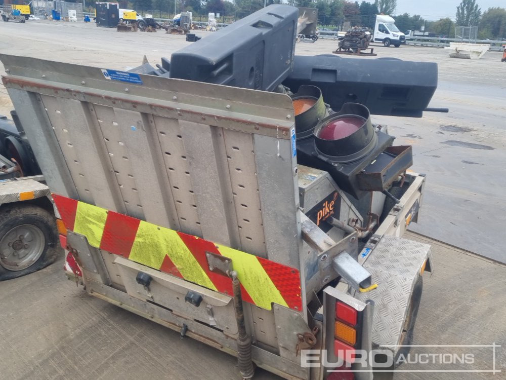 Pike Signals Single Axle Plant Trailer, Ramp, 4 Way Traffic Light System - Plant trailer: picture 5 Pike Signals Single Axle Plant Trailer, Ramp, 4 Way Traffic Light System - Plant trailer: picture 5