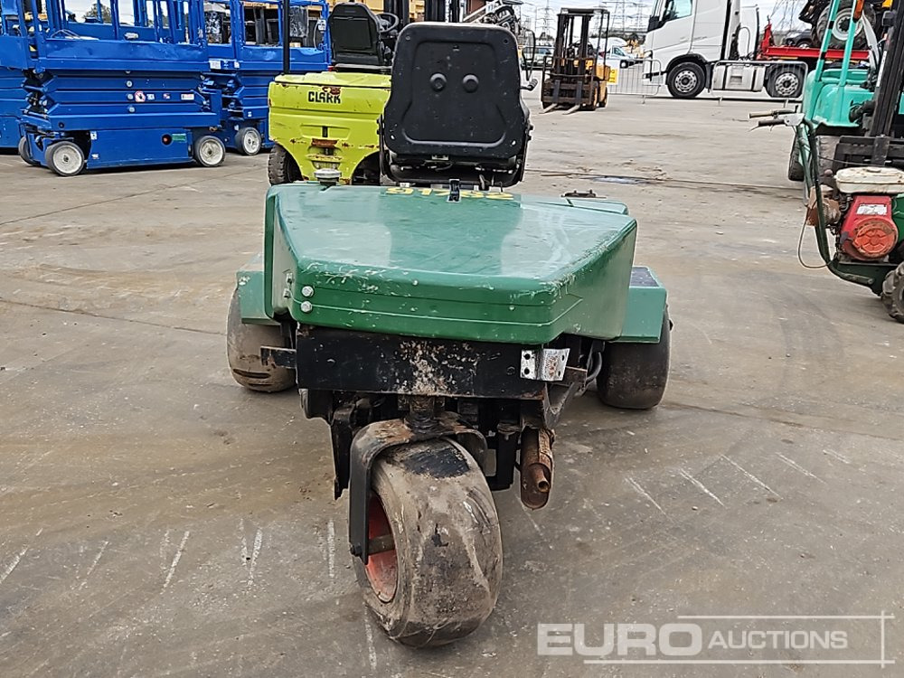 Ransomes 3 Gang Petrol Ride on Lawnmower (Non Runner) - Garden mower: picture 4 Ransomes 3 Gang Petrol Ride on Lawnmower (Non Runner) - Garden mower: picture 4