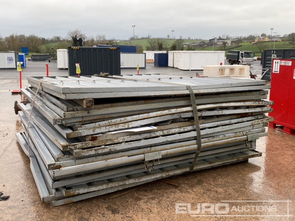 Solid Fence Panels (23 of) - Construction equipment: picture 4 Solid Fence Panels (23 of) - Construction equipment: picture 4