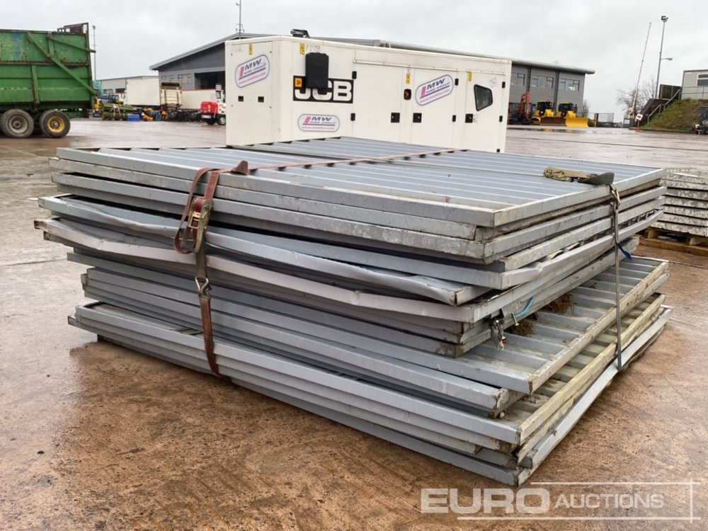 Solid Fence Panels (23 of) - Construction equipment: picture 2 Solid Fence Panels (23 of) - Construction equipment: picture 2