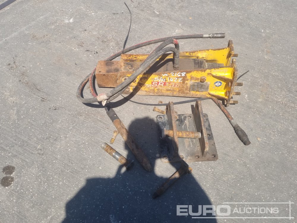 Soosan SB10 - Hydraulic hammer: picture 2 Soosan SB10 - Hydraulic hammer: picture 2