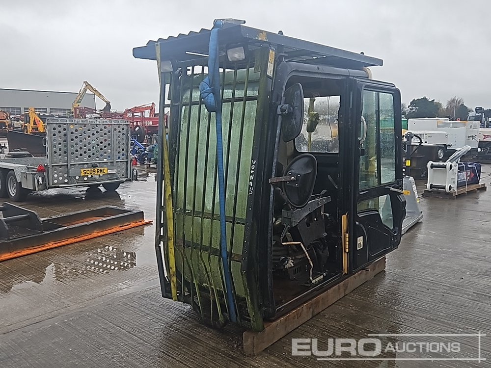 CAT Operator Cab to suit Excavator - Spare parts: picture 1 CAT Operator Cab to suit Excavator - Spare parts: picture 1