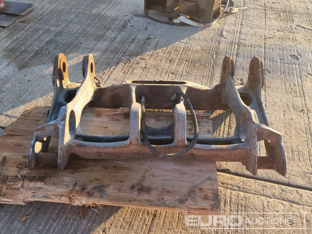 Volvo Quick Hitch to suit Wheeled Loader - Spare parts: picture 4 Volvo Quick Hitch to suit Wheeled Loader - Spare parts: picture 4