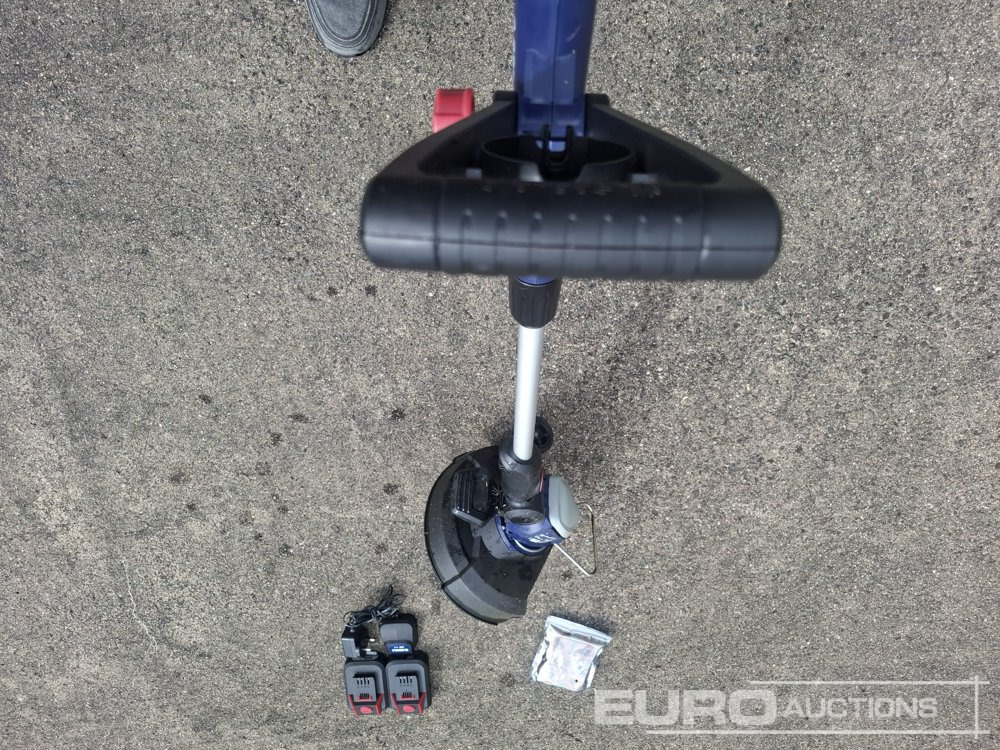 Workshop equipment Spear & Jackson 18V Cordless Strimmer, Auto Feed Spool, 2 x Batteries, Charger, Spare Spools: picture 6