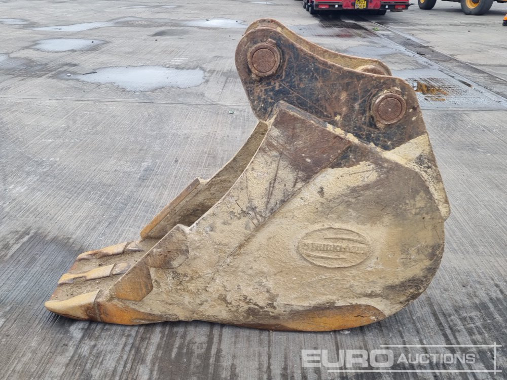 Strickland 18" Digging Bucket 65mm Pin to suit 13 Ton Excavator - Bucket: picture 2 Strickland 18" Digging Bucket 65mm Pin to suit 13 Ton Excavator - Bucket: picture 2