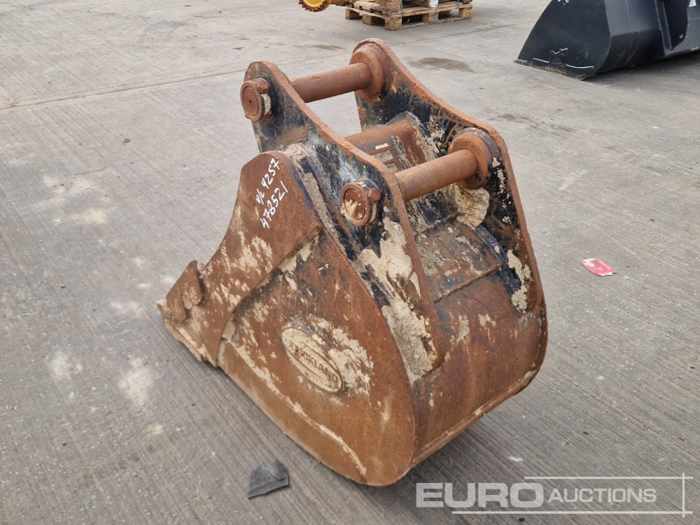Strickland 24" Digging Bucket 65mm Pin to suit 13 Ton Excavator - Bucket: picture 3 Strickland 24" Digging Bucket 65mm Pin to suit 13 Ton Excavator - Bucket: picture 3