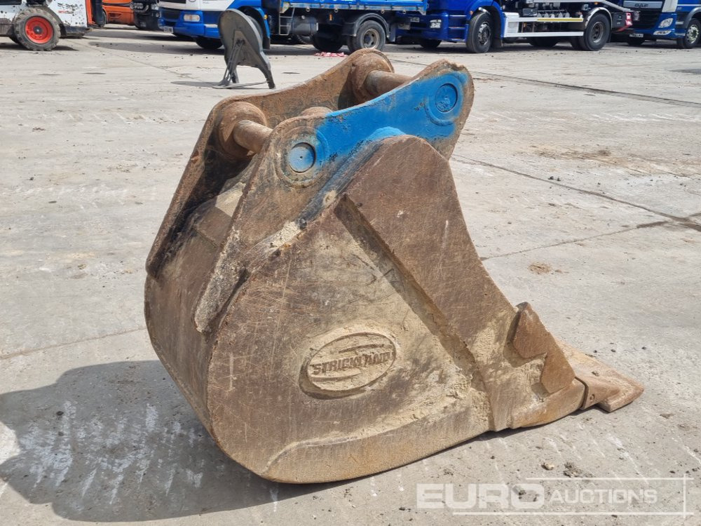 Strickland 24" Digging Bucket 65mm Pin to suit 13 Ton Excavator - Bucket: picture 5 Strickland 24" Digging Bucket 65mm Pin to suit 13 Ton Excavator - Bucket: picture 5