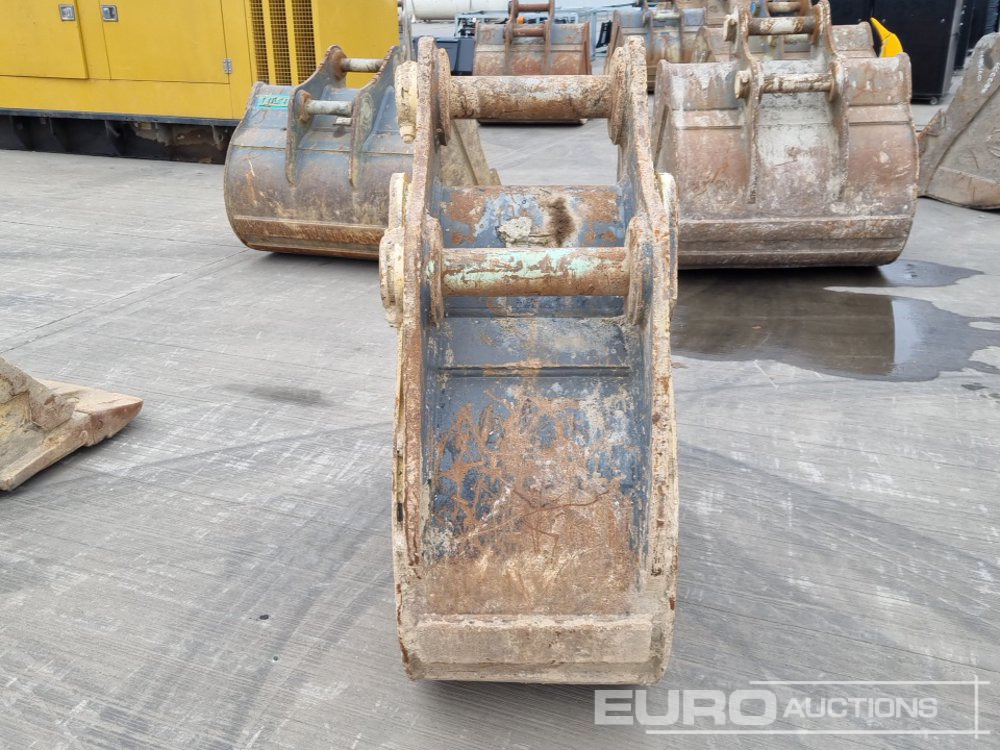 Strickland 24" Digging Bucket 80mm Pin to suit 20 Ton Excavator - Bucket: picture 4 Strickland 24" Digging Bucket 80mm Pin to suit 20 Ton Excavator - Bucket: picture 4