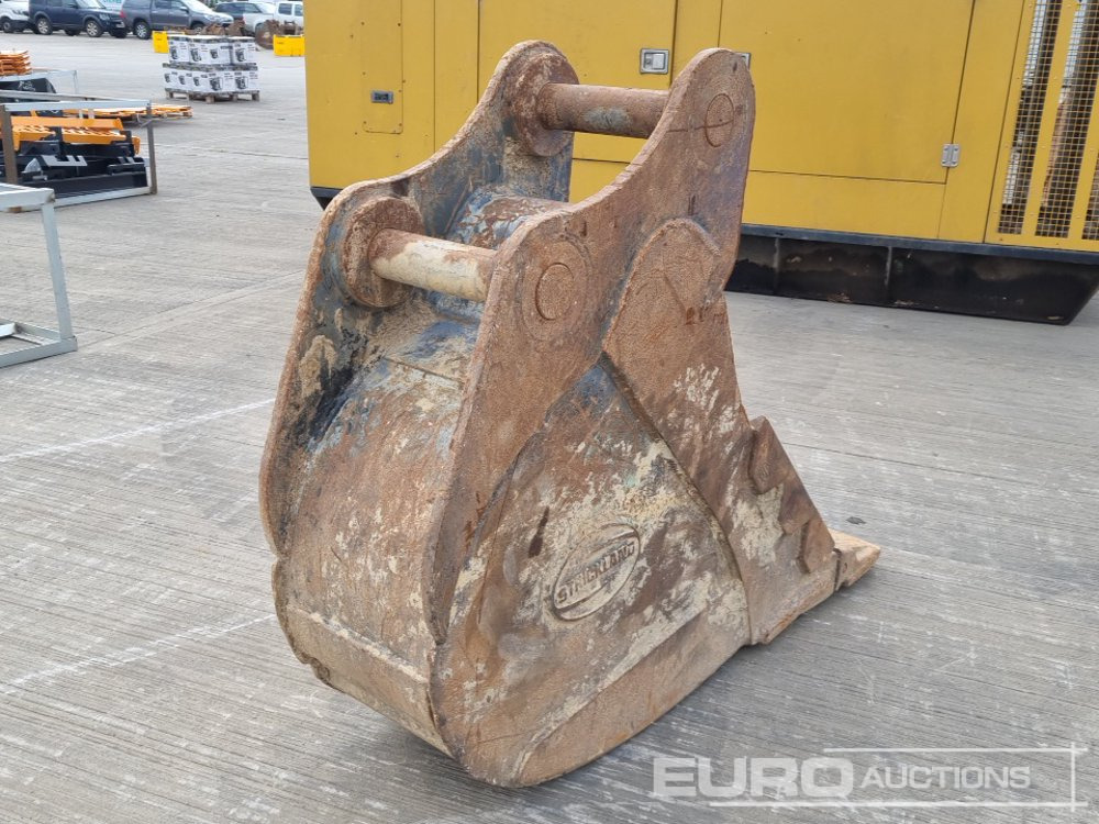 Strickland 24" Digging Bucket 80mm Pin to suit 20 Ton Excavator - Bucket: picture 5 Strickland 24" Digging Bucket 80mm Pin to suit 20 Ton Excavator - Bucket: picture 5