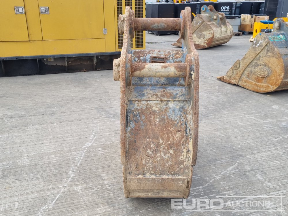 Strickland 24" Digging Bucket 80mm Pin to suit 20 Ton Excavator - Bucket: picture 4 Strickland 24" Digging Bucket 80mm Pin to suit 20 Ton Excavator - Bucket: picture 4
