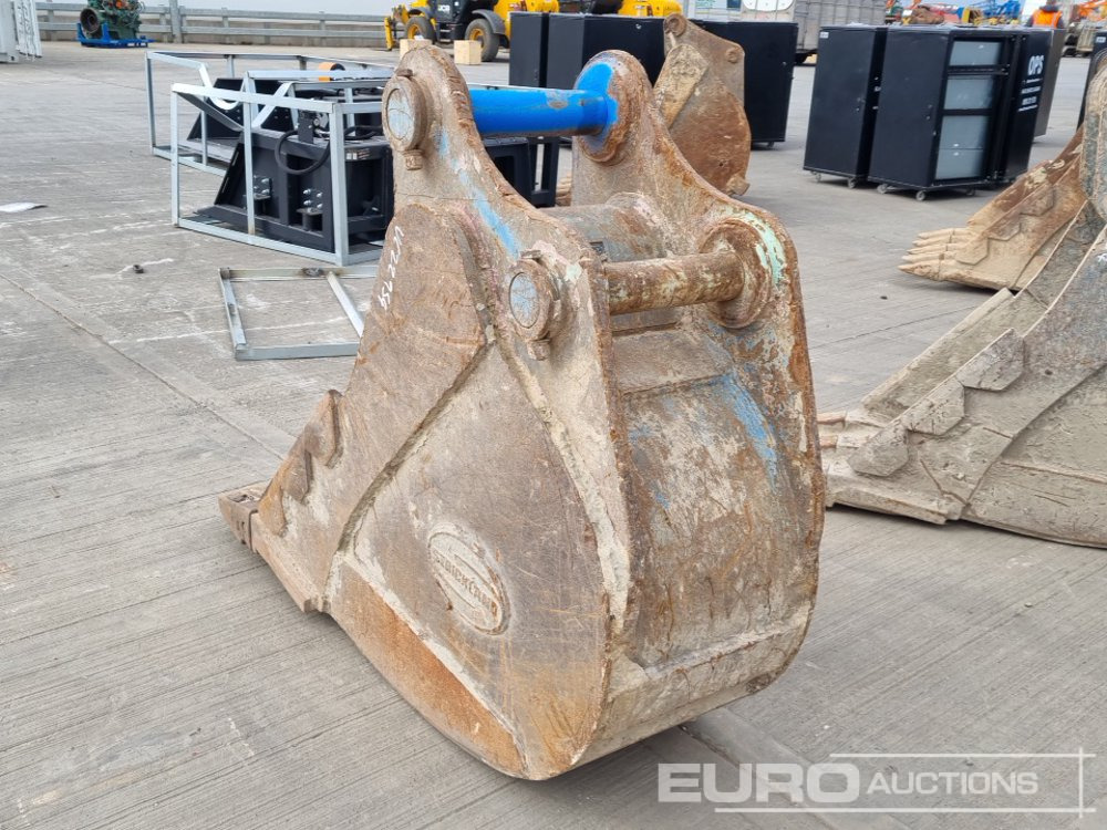 Strickland 24" Digging Bucket 80mm Pin to suit 20 Ton Excavator - Bucket: picture 3 Strickland 24" Digging Bucket 80mm Pin to suit 20 Ton Excavator - Bucket: picture 3
