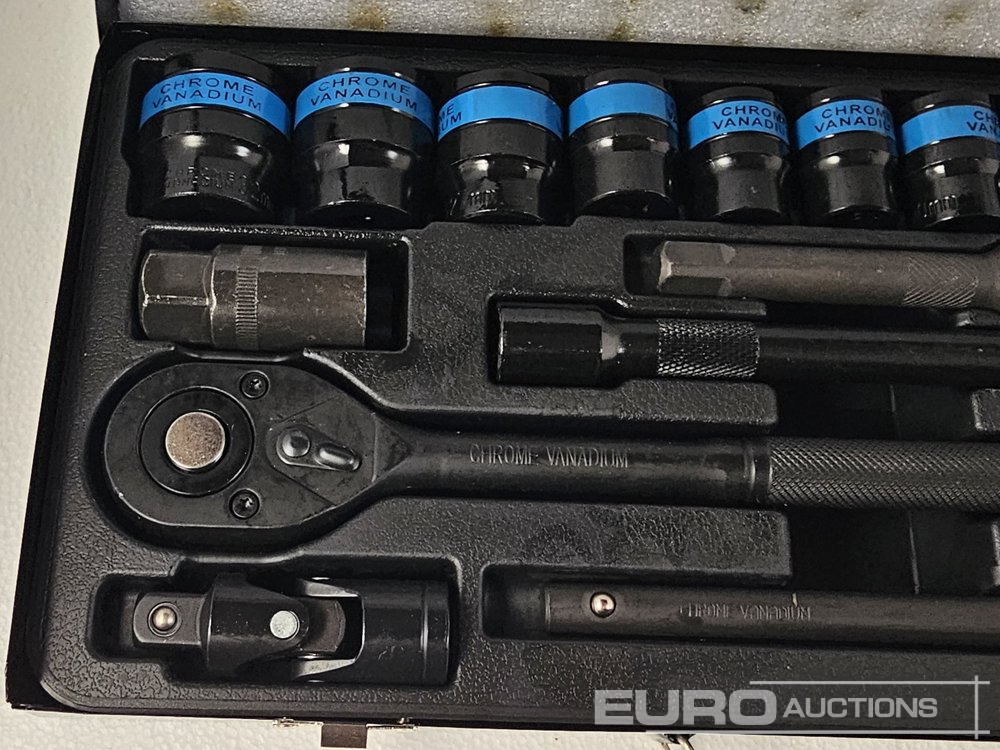 Unused 1/2" Socket & Rachet Set - Workshop equipment: picture 4 Unused 1/2" Socket & Rachet Set - Workshop equipment: picture 4