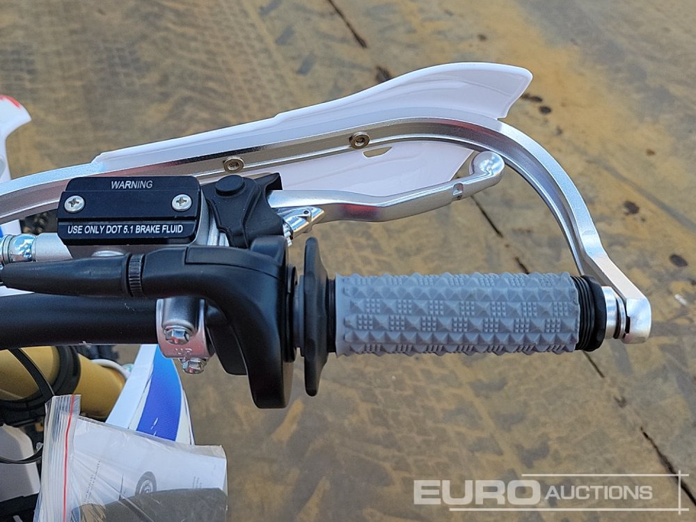 Motorcycle Unused 2025 Apollo Storm 300cc Motorcross Bike, 21" Front, 18" Rear Tyres, Electric Start, Air Cooled, Hydraulic Suspension, Disc Brakes, Lighting Kit (UNASSEMBLED): picture 32 Motorcycle Unused 2025 Apollo Storm 300cc Motorcross Bike, 21" Front, 18" Rear Tyres, Electric Start, Air Cooled, Hydraulic Suspension, Disc Brakes, Lighting Kit (UNASSEMBLED): picture 32