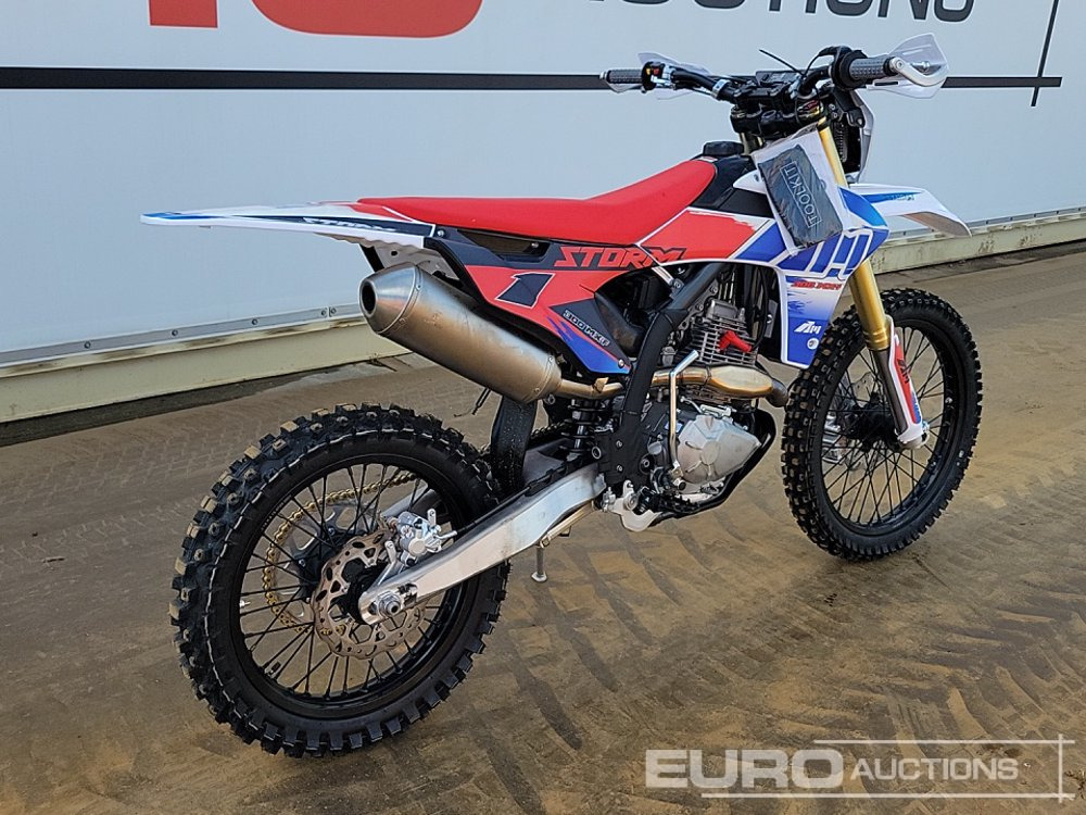 Unused 2025 Apollo Storm 300cc Motorcross Bike, 21" Front, 18" Rear Tyres, Electric Start, Air Cooled, Hydraulic Suspension, Disc Brakes, Lighting Kit (UNASSEMBLED) - Motorcycle: picture 5 Unused 2025 Apollo Storm 300cc Motorcross Bike, 21" Front, 18" Rear Tyres, Electric Start, Air Cooled, Hydraulic Suspension, Disc Brakes, Lighting Kit (UNASSEMBLED) - Motorcycle: picture 5