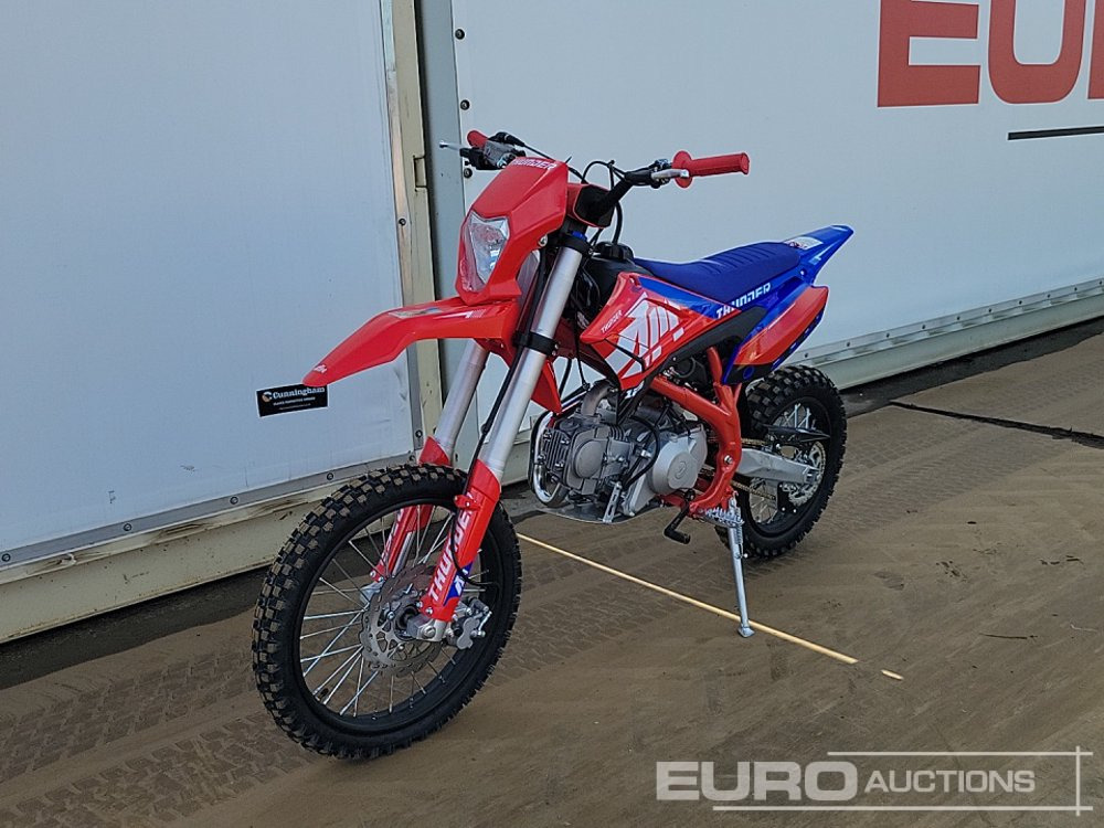 Unused 2025 Apollo Thunder 125cc Motorcross Bike, 17" Front, 14" Rear Tyres,  Electric Start, Air Cooled, Hydraulic Suspension, Disc Brakes, Lighting Kit (UNASSEMBLED) - Motorcycle: picture 1 Unused 2025 Apollo Thunder 125cc Motorcross Bike, 17" Front, 14" Rear Tyres,  Electric Start, Air Cooled, Hydraulic Suspension, Disc Brakes, Lighting Kit (UNASSEMBLED) - Motorcycle: picture 1