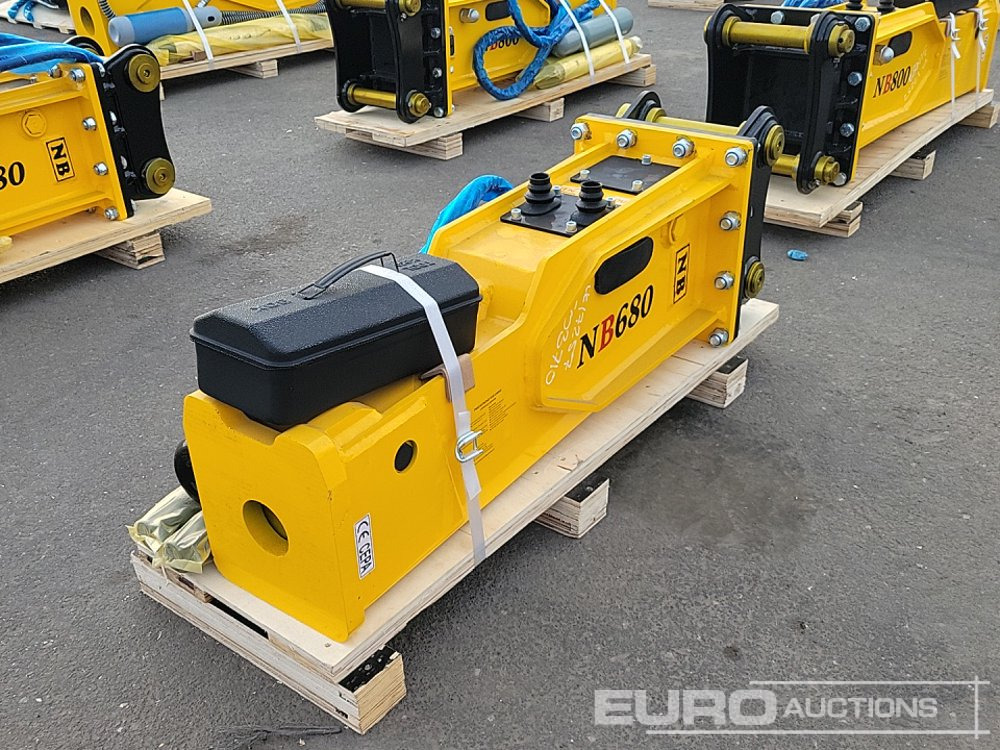 Unused 2025 NB NB680 - Hydraulic hammer: picture 1 Unused 2025 NB NB680 - Hydraulic hammer: picture 1