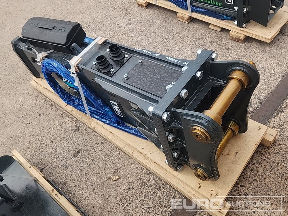 Unused 2025 Sailing 75 Hydraulic Breaker 50mm Pin to suit 6-8 Ton Excavator - Hydraulic hammer: picture 4 Unused 2025 Sailing 75 Hydraulic Breaker 50mm Pin to suit 6-8 Ton Excavator - Hydraulic hammer: picture 4