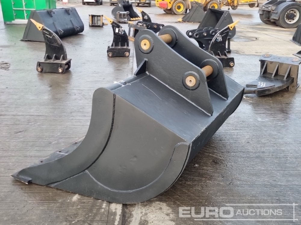 Unused 78" Scandinavian Bucket 80mm Pin to suit 20 Ton Excavator - Bucket: picture 3 Unused 78" Scandinavian Bucket 80mm Pin to suit 20 Ton Excavator - Bucket: picture 3