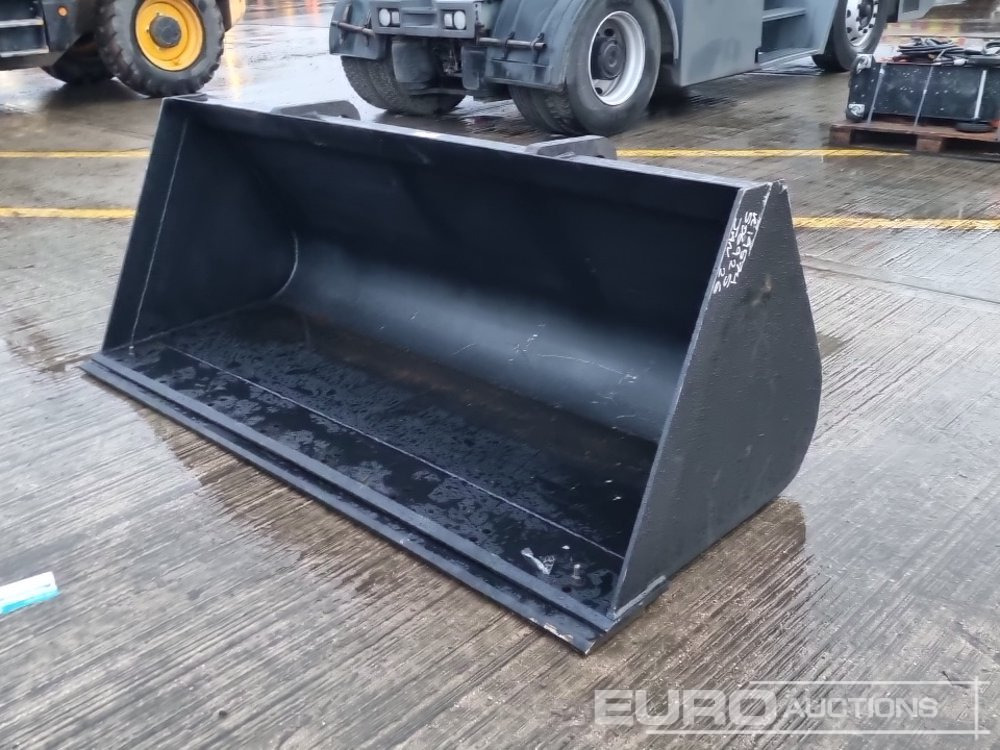 Unused 90" Loading Bucket to suit Telehandler - Bucket: picture 1 Unused 90" Loading Bucket to suit Telehandler - Bucket: picture 1