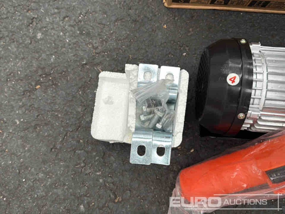 Unused Daewoo DAHST300/600 - Workshop equipment: picture 2 Unused Daewoo DAHST300/600 - Workshop equipment: picture 2